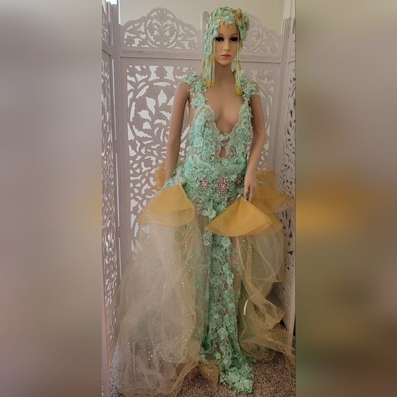 "LADY STEPHANIE" 2 Piece Mint Green & Gold Gatsby Inspired Wedding Gown Set - Picture 4 of 12